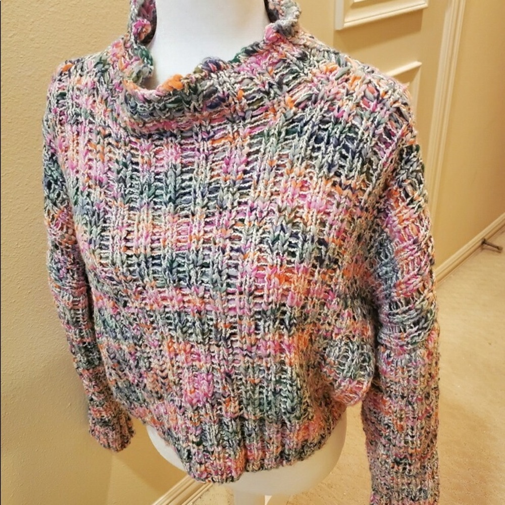 SUPER CUTE FREE PEOPLE COLORFUL WARM SWEATER